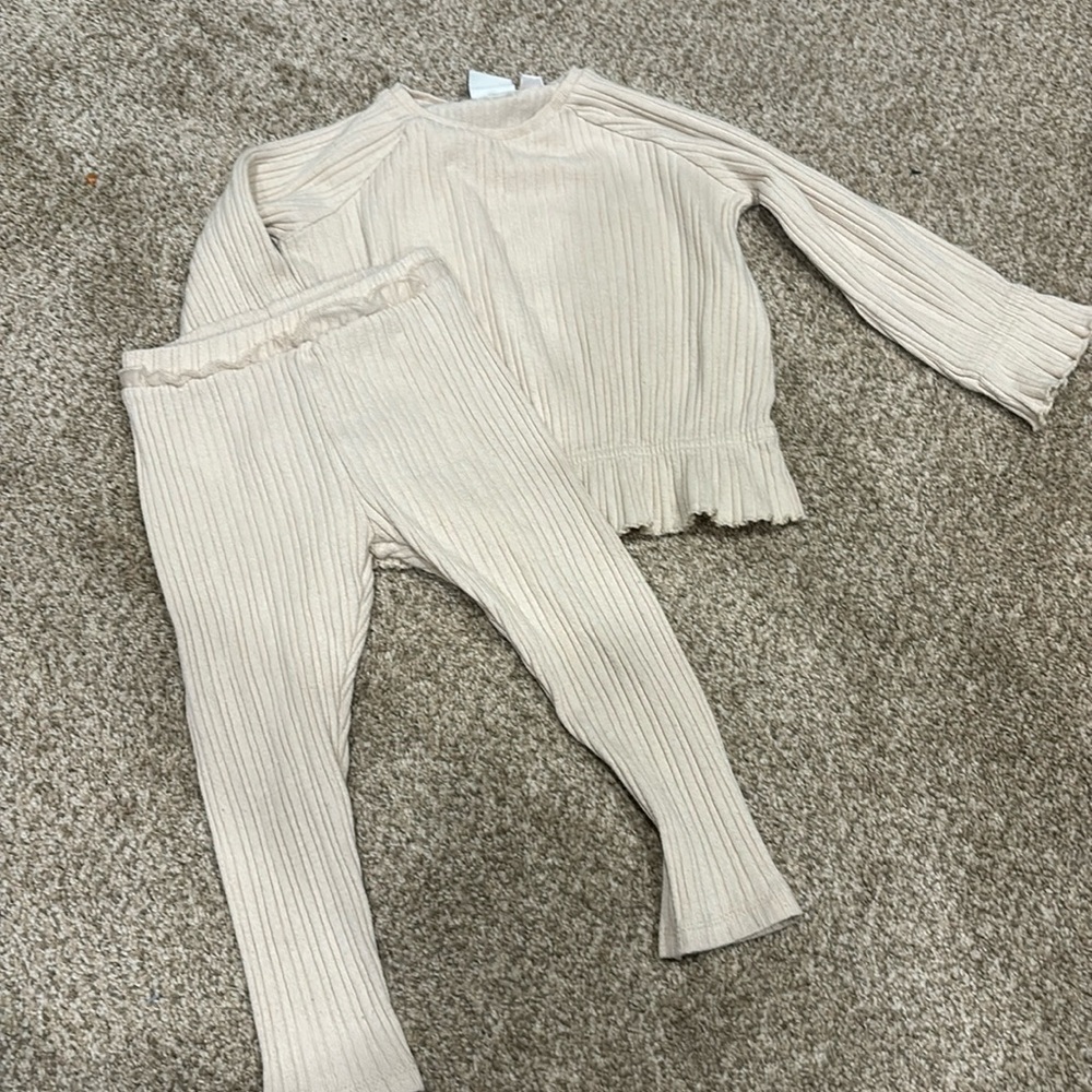 Zara 2-3 long sleeve set